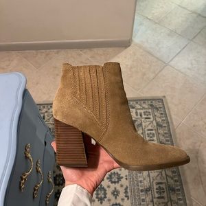 Marc Fisher Matter western bootie-brown suede-SZ 7 NWOB